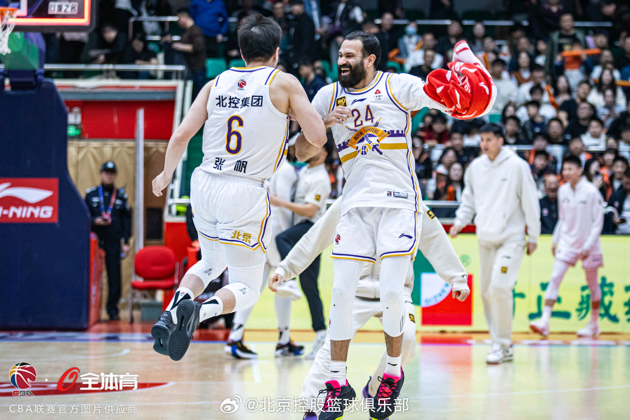 球队眼看望穿,备战关键对手的简单介绍 球队眼看望穿,备战关键对手的简单介绍