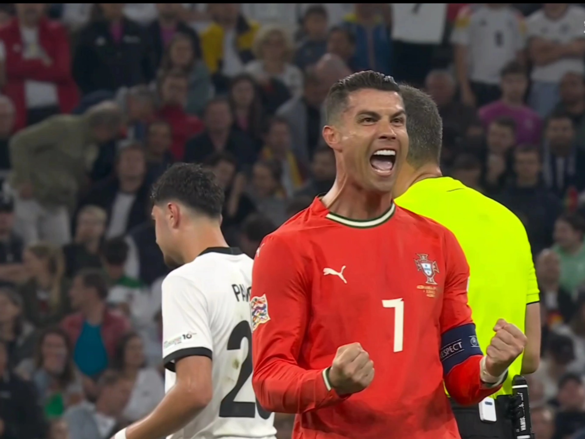 葡萄牙客场大胜,C罗梅开二度 葡萄牙客场大胜,C罗梅开二度