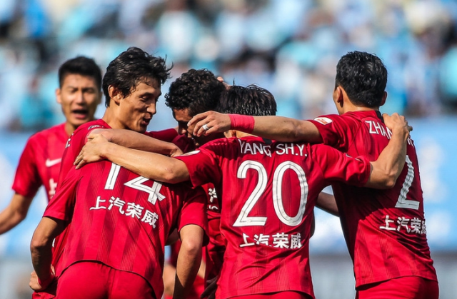 关于恒大主场豪取三分,领跑积分榜的信息 关于恒大主场豪取三分,领跑积分榜的信息