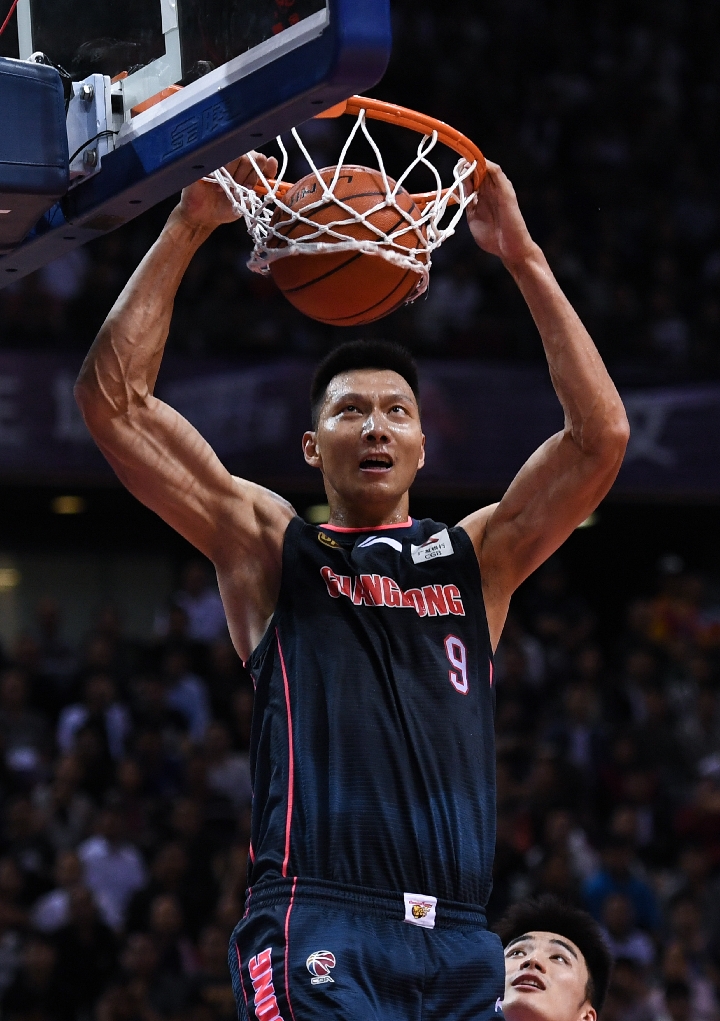 福建队翻盘魔术,易建联关键制胜的简单介绍 福建队翻盘魔术,易建联关键制胜的简单介绍