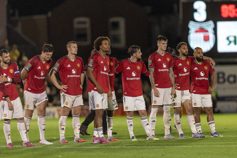 曼联客场惨败已连续四场未尝胜绩 曼联客场惨败已连续四场未尝胜绩