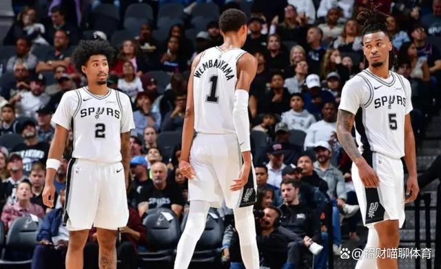 马刺胜老鹰,沃克分大战砍下全场最高 马刺胜老鹰,沃克分大战砍下全场最高