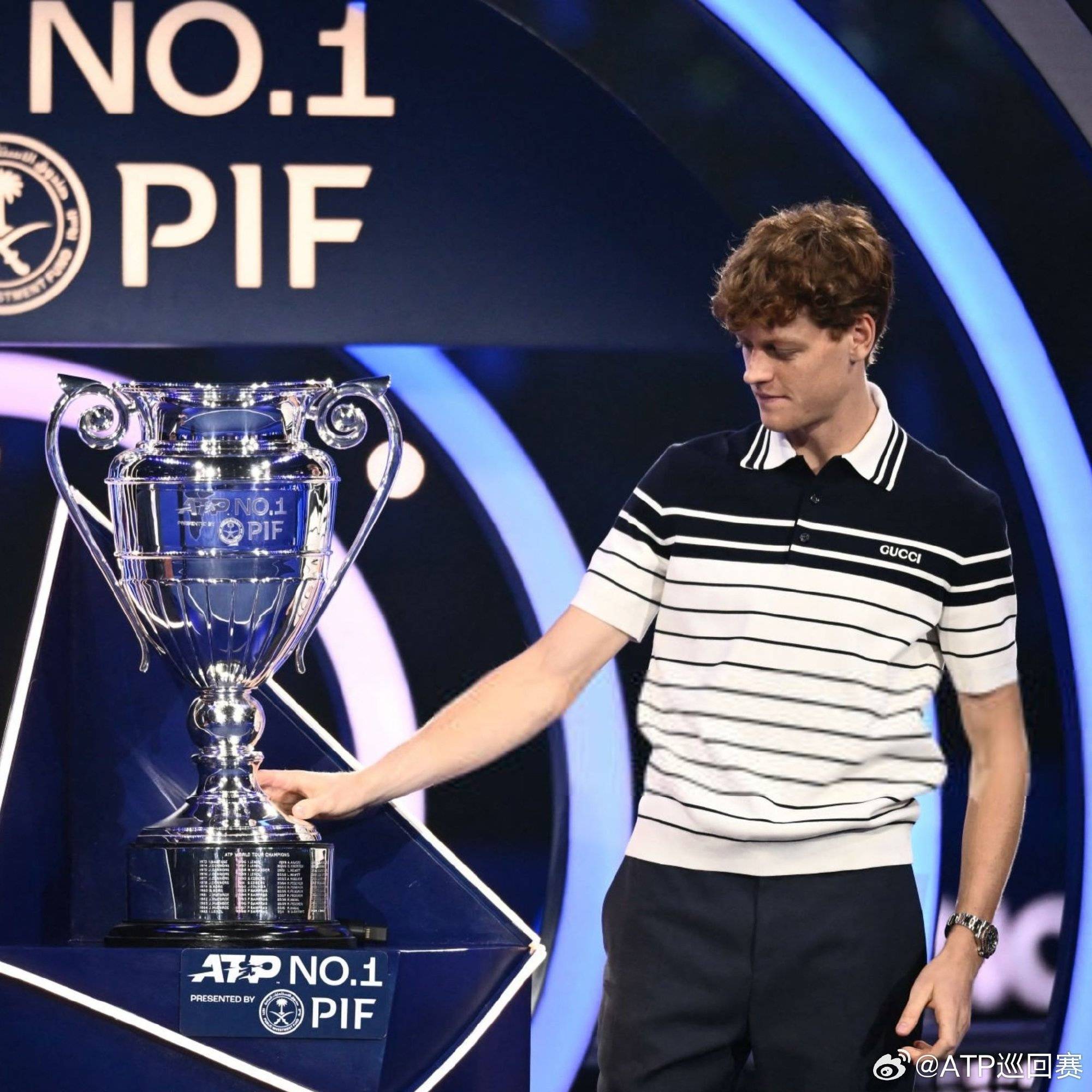 雷火电竞-年终总决赛轻取温网，兹维列夫刷新纪录